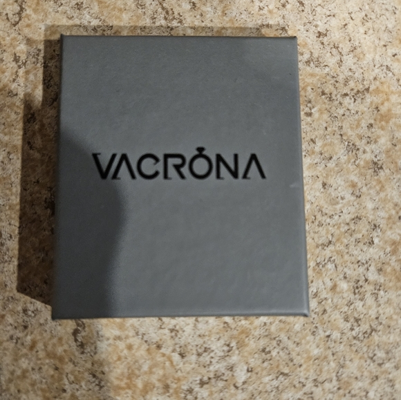 VACRONA Dainty Rose Gold Lock Necklace 18K Gold Plated Padlock - Picture 6 of 6